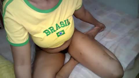 sly_booty65 online show from 10.31.25