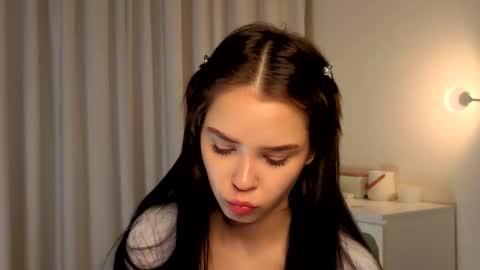 Lily online show from 11.23.25