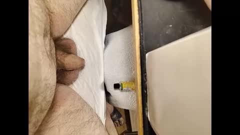 Snapshot of small_1986 chatting on 12.20.24 transmisin gratuita bajo demanda  free broadcast on demand online show from 12.20.24