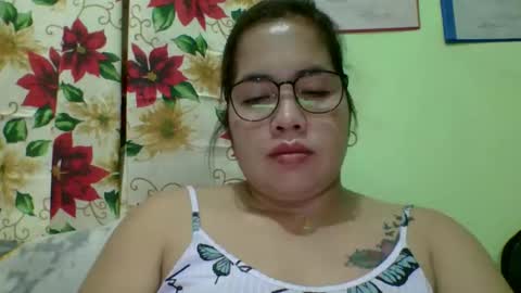 Snapshot of small_boobs59 chatting on 11.18.25 Lovewella online show from 11.18.25