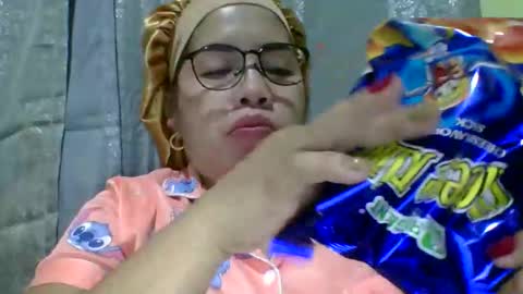 Snapshot of small_boobs59 chatting on 02.03.26 Lovewella online show from 02.03.26