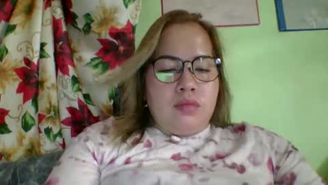 Snapshot of small_boobs59 chatting on 02.09.26 Lovewella online show from 02.09.26