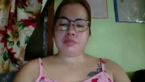 Snapshot of small_boobs59 chatting on 02.16.26 Lovewella online show from 02.16.26