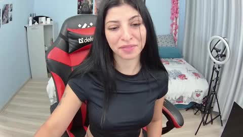 small_horny_girl online show from 09.24.25