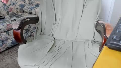 Snapshot of smallniceguyfrommi chatting on 01.13.25 smallniceguyfrommi online show from 01.13.25