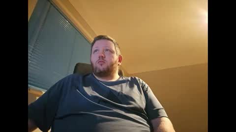 Snapshot of smallone19832 chatting on 01.29.25 smallone19832 online show from 01.29.25