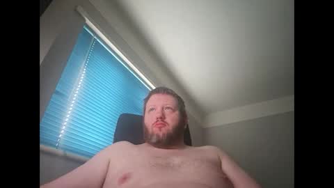 Snapshot of smallone19832 chatting on 02.26.25 smallone19832 online show from 02.26.25