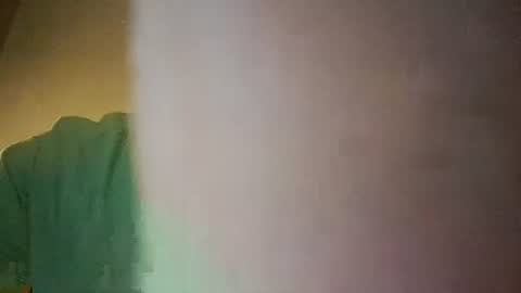 Snapshot of smallone8825 chatting on 09.20.25 smallone8825 online show from 09.20.25