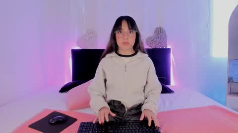 smallsweets_ online show from 09.09.25