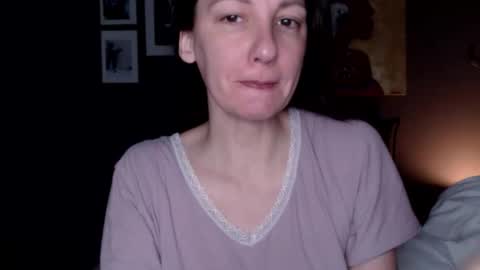 Anna no bbbbybybbabebyy just Anna. And dont call me mom please. online show from 12.15.25