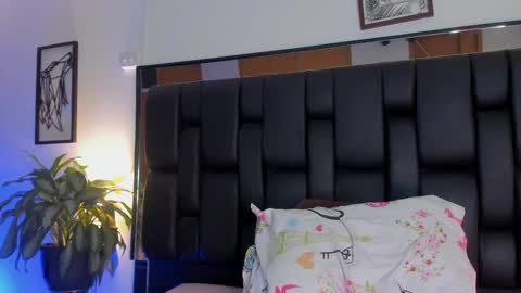 Jade Smiith online show from 11.27.25