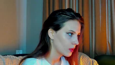 Bella online show from 09.15.25