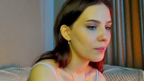 Bella online show from 09.17.25