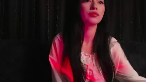 Snapshot of smilesviktoria chatting on 06.18.26 Victoria online show from 06.18.26