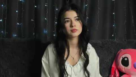 Snapshot of smilesviktoria chatting on 06.21.26 Victoria online show from 06.21.26