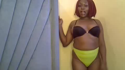 Snapshot of smiley_berry chatting on 09.16.25 smiley_berry online show from 09.16.25