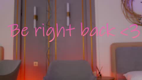 Mia online show from 02.04.25