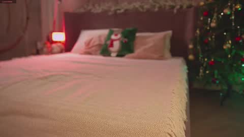 Mia online show from 12.03.25