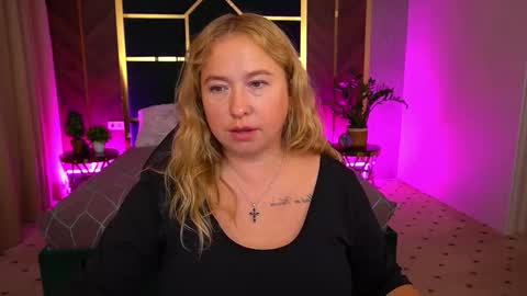 smilingladyy online show from 09.17.25