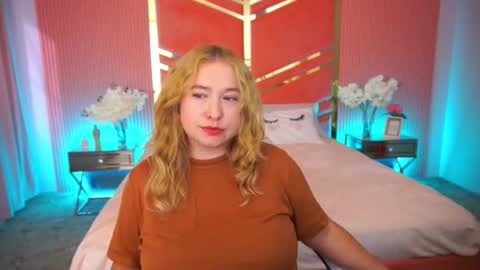 smilingladyy online show from 09.18.25