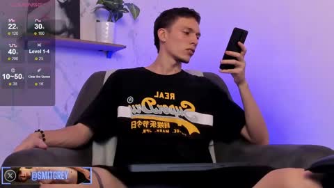 Snapshot of smitgrey chatting on 03.10.25 SMIT  online show from 03.10.25