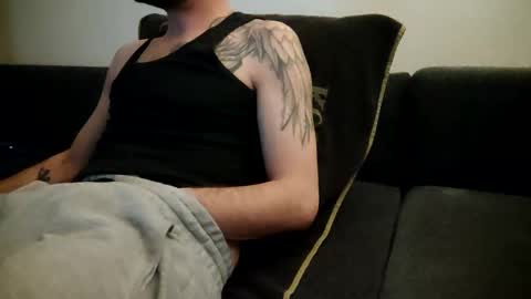 Snapshot of smokeandwatching chatting on 01.22.25 Smokeandwatching online show from 01.22.25