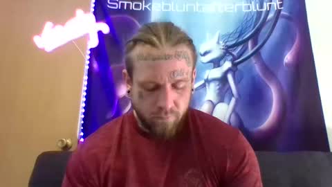 Snapshot of smokebluntafterblunt chatting on 04.23.26 smoke online show from 04.23.26