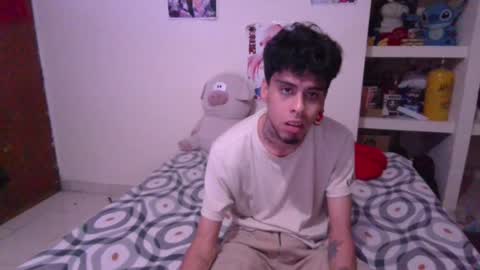 Snapshot of smoker00teddybear chatting on 01.25.25 teddy online show from 01.25.25