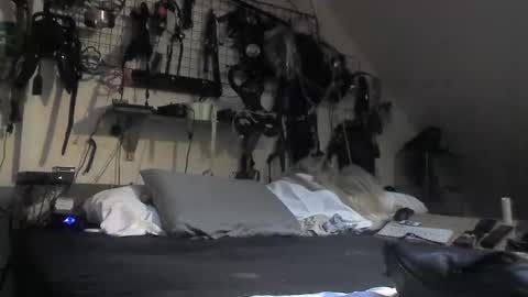 smokeslut365 online show from 02.15.25