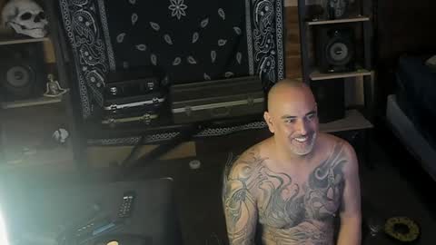 Smokey915 online show from 01.15.25