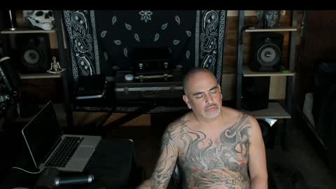 Smokey915 online show from 01.19.25