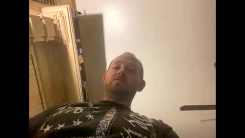 Snapshot of smokeymt420 chatting on 01.01.25 smokeymt420 online show from 01.01.25