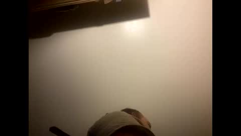 Snapshot of smokeymt420 chatting on 01.04.25 smokeymt420 online show from 01.04.25