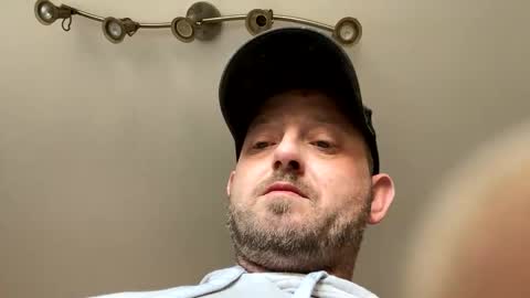 Snapshot of smokeymt420 chatting on 02.01.25 smokeymt420 online show from 02.01.25