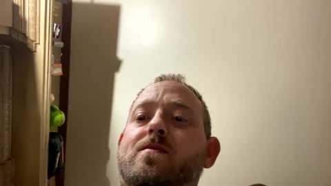 Snapshot of smokeymt420 chatting on 02.15.25 smokeymt420 online show from 02.15.25