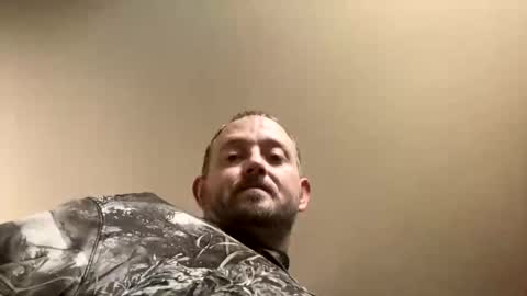 Snapshot of smokeymt420 chatting on 02.18.25 smokeymt420 online show from 02.18.25