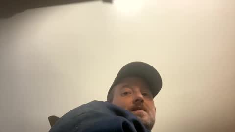 Snapshot of smokeymt420 chatting on 02.21.25 smokeymt420 online show from 02.21.25