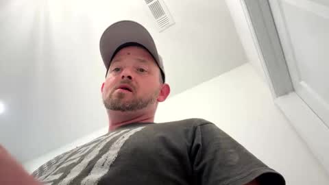 Snapshot of smokeymt420 chatting on 09.18.25 smokeymt420 online show from 09.18.25