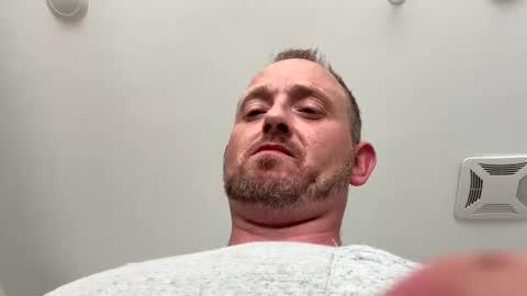 Snapshot of smokeymt420 chatting on 10.01.25 smokeymt420 online show from 10.01.25