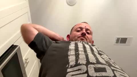 Snapshot of smokeymt420 chatting on 10.06.25 smokeymt420 online show from 10.06.25