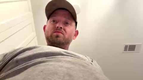 Snapshot of smokeymt420 chatting on 10.15.25 smokeymt420 online show from 10.15.25