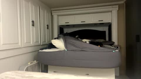 Snapshot of smooth985092 chatting on 03.01.25 smoothmusclecam online show from 03.01.25