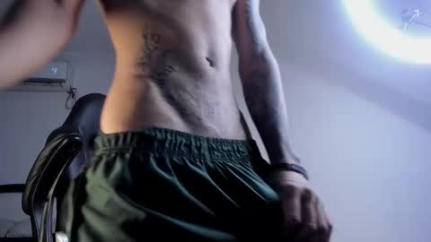 Snapshot of snakebutterfly chatting on 09.09.25 snakebutterfly online show from 09.09.25