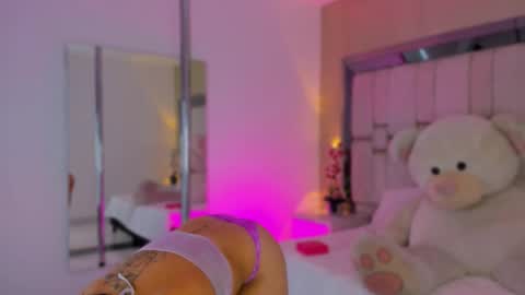  daya  online show from 11.27.25