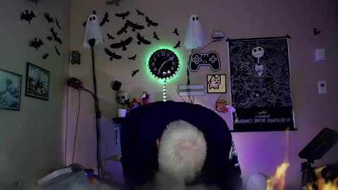 Snapshot of snarfle chatting on 12.01.24 Viiscount Snarfle Von Snarfenberg online show from 12.01.24