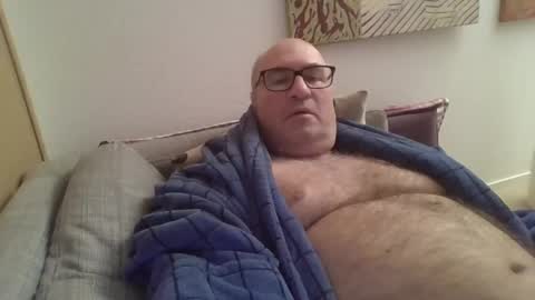 Snapshot of sneakerboy18 chatting on 01.01.25 sneakerboy18 online show from 01.01.25