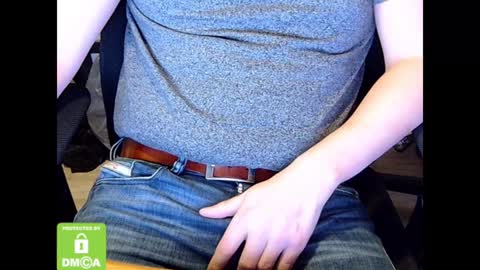 Snapshot of sneakybill82 chatting on 01.02.25 Sneakybill online show from 01.02.25