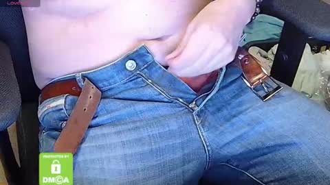 Snapshot of sneakybill82 chatting on 03.09.25 Sneakybill online show from 03.09.25