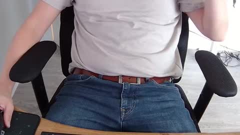 Sneakybill online show from 03.23.26