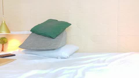 Hellen  online show from 02.25.25